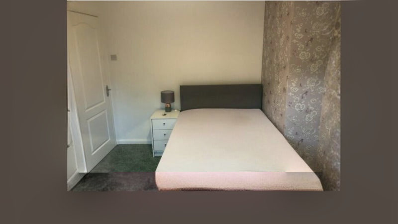 Small double room to rent near to hospital - student accommodation in Guildford - img_2