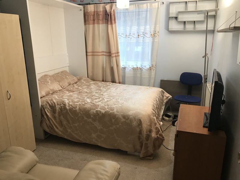 Smart  Double  Room  near  City  Centre Female preferred - student accommodation in North End - img_1