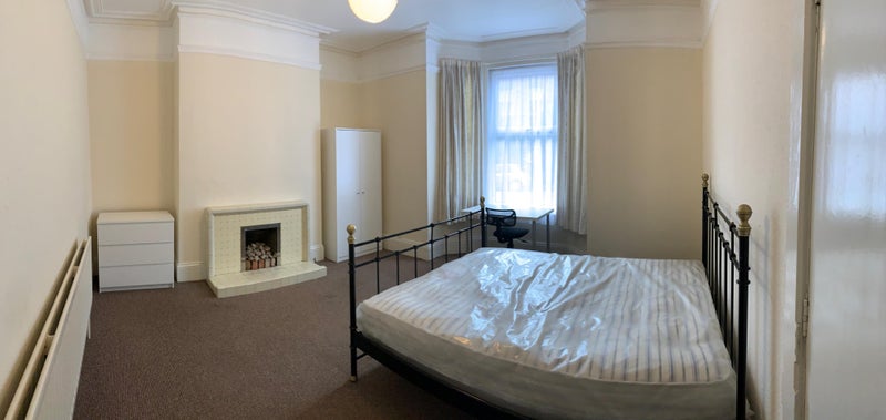 Spacious 9 Bed Student House Centrally Located NN1 - student accommodation in Northampton - img_2