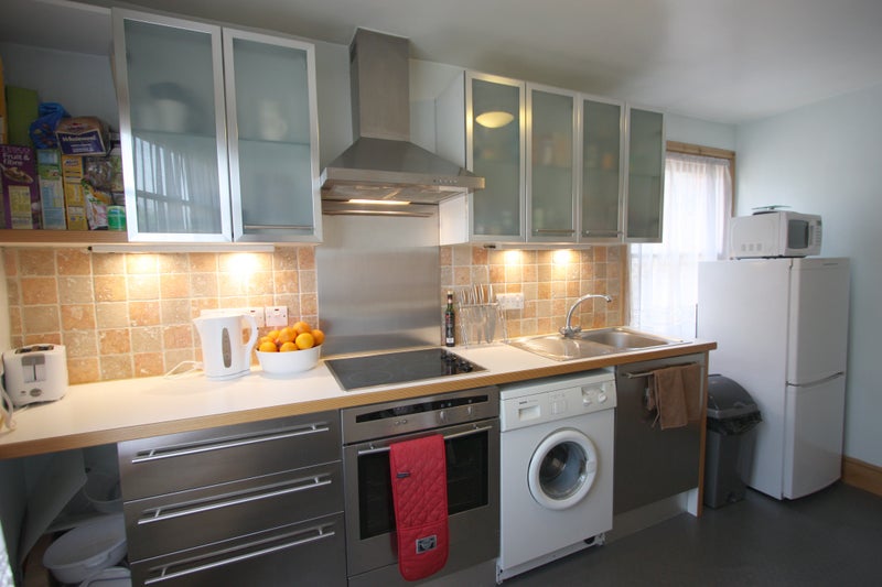 Spacious, Bright 1 Bed Apartment - Great Location - student accommodation in London N22 - img_5