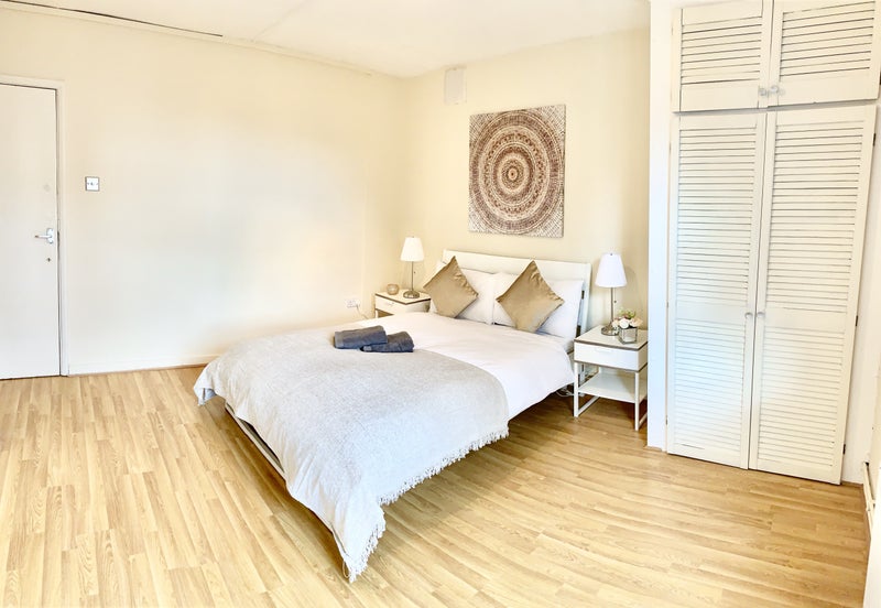 Spacious Double  Bedrom Fulham 2min  Parsons Green - student accommodation in Hammersmith and Fulham - img_3