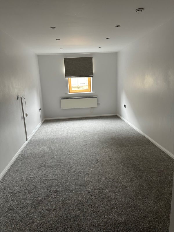 Spacious Double bedroom with en-suite - student accommodation in Bingley - img_5