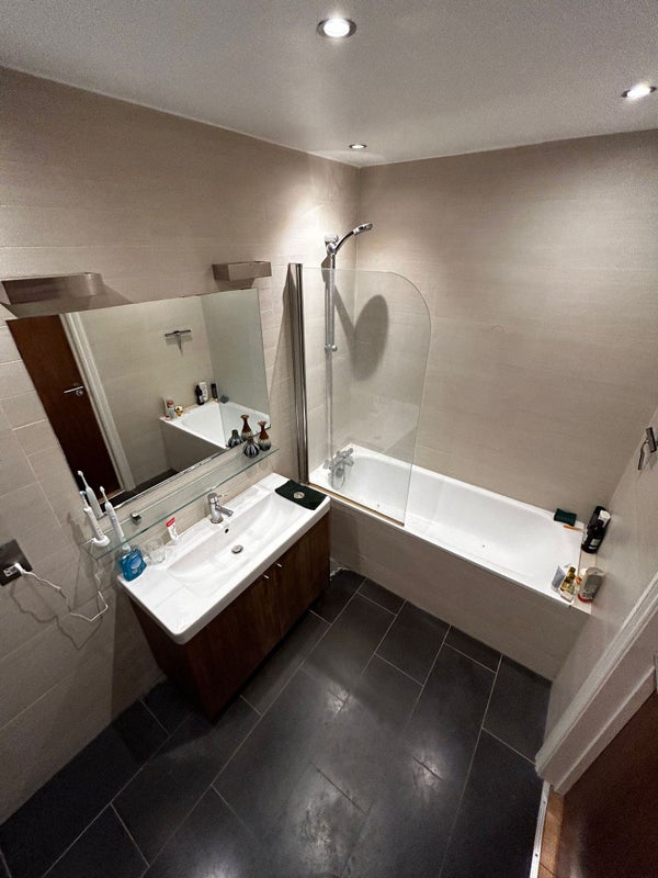 Spacious Double En-Suite Room in Camden - student accommodation in Camden Town - img_6