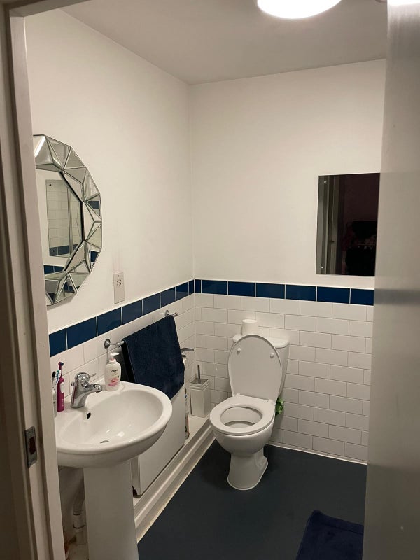Spacious double room avail now central west end - student accommodation in Covent Garden - img_7