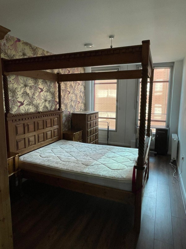 Spacious double room avail now central west end - student accommodation in Covent Garden - img_2