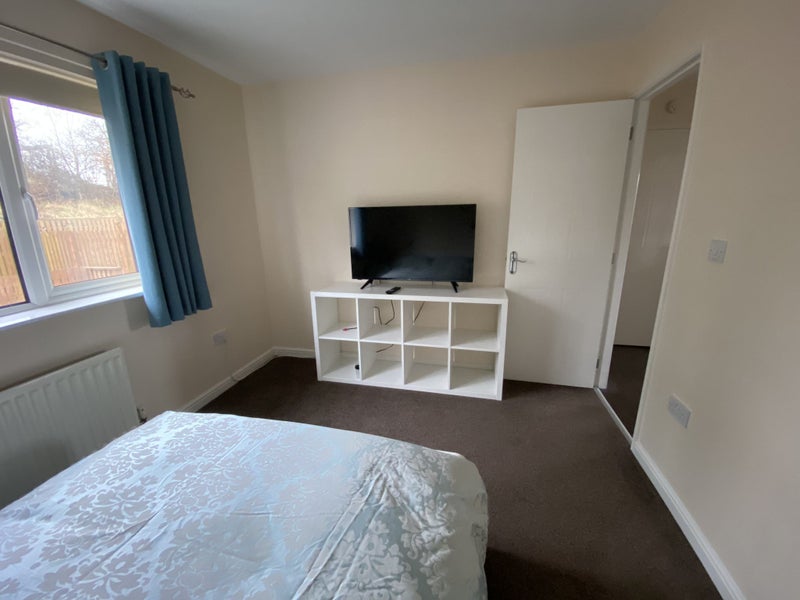 Spacious Double Room available in a quite estate - student accommodation in Cambuslang - img_6
