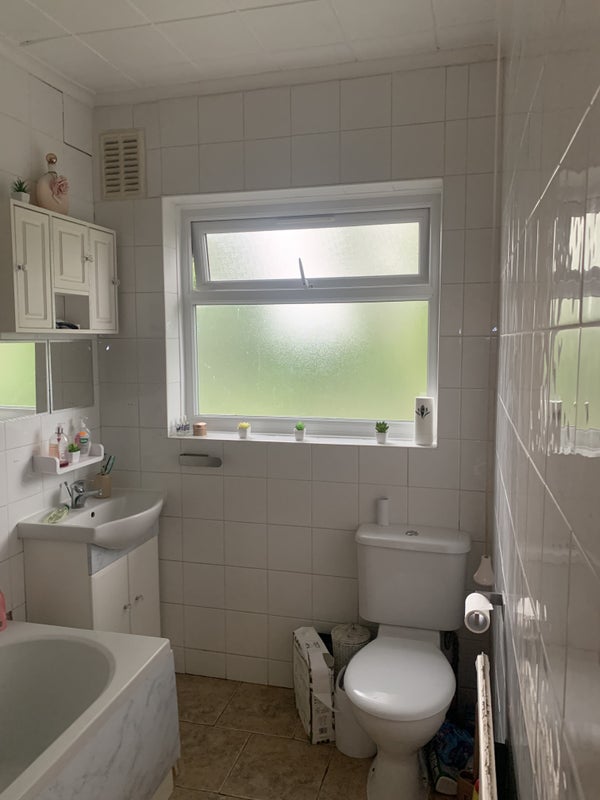 Spacious Double Room In Enfield Town  - student accommodation in Enfield - img_6