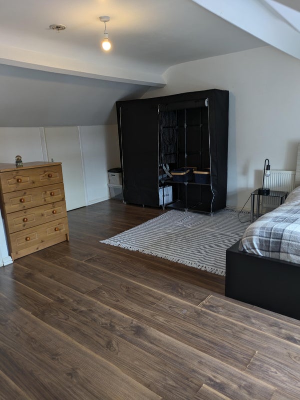Spacious double room - North Belfast - student accommodation in Belfast - img_6