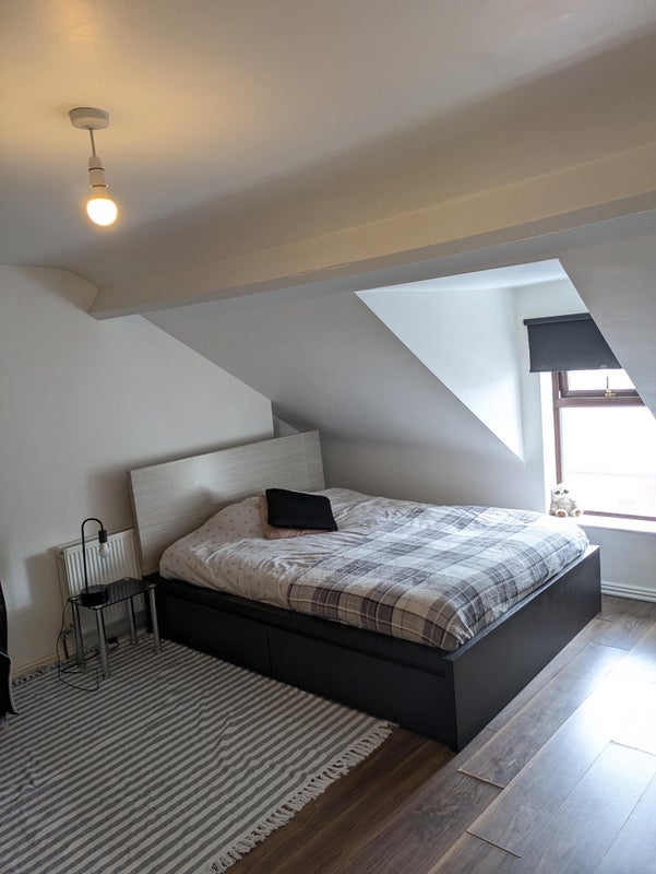 Spacious double room - North Belfast - student accommodation in Belfast - img_7