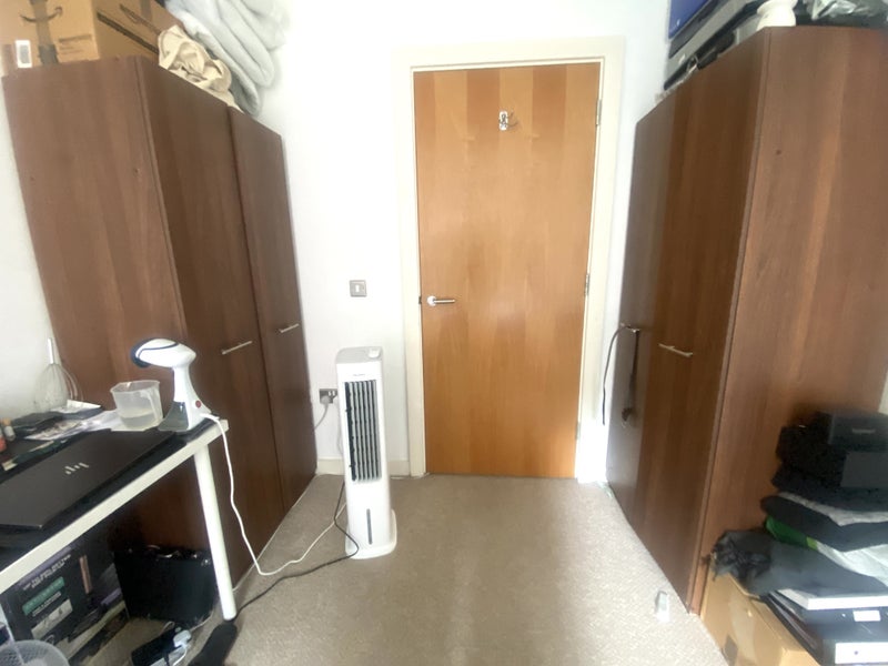 Spacious double room with own bathroom - student accommodation in Leeds - img_6