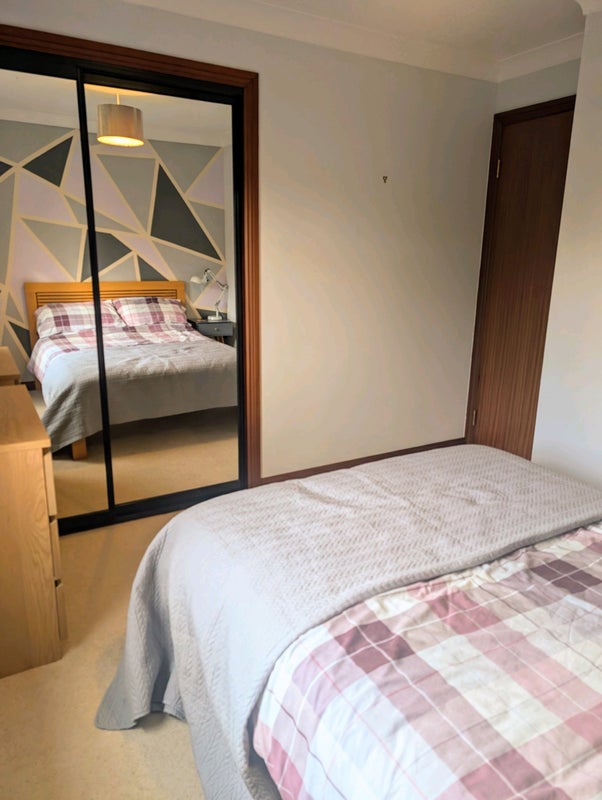 Spacious double room with private bathroom. - student accommodation in Perth - img_2