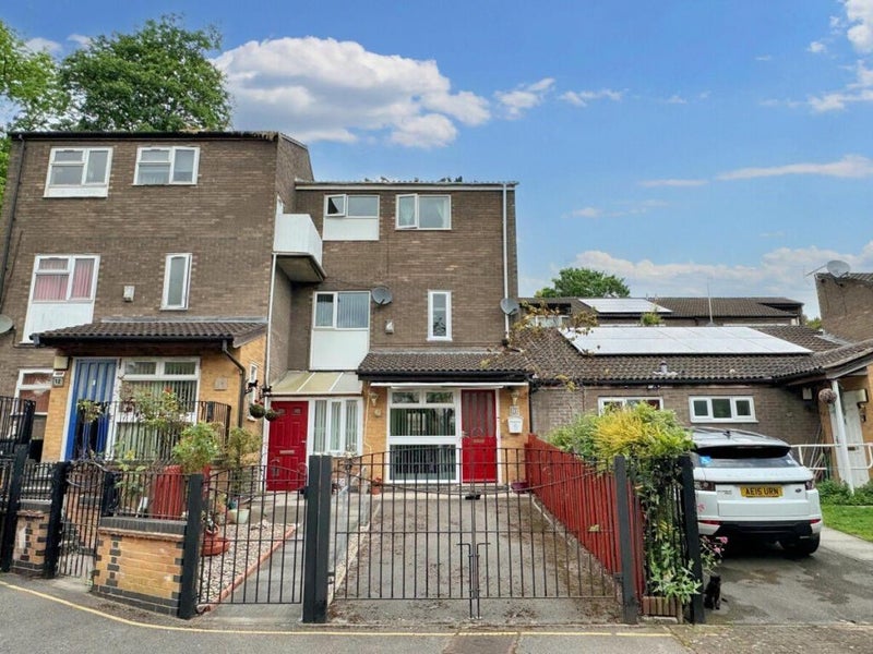 Spacious double rooms close to city centre - student accommodation in Nottingham - img_1