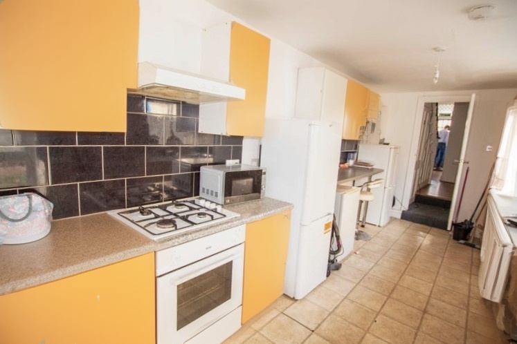 Spacious En-Suite Room Near Canary Wharf - student accommodation in Poplar - img_1