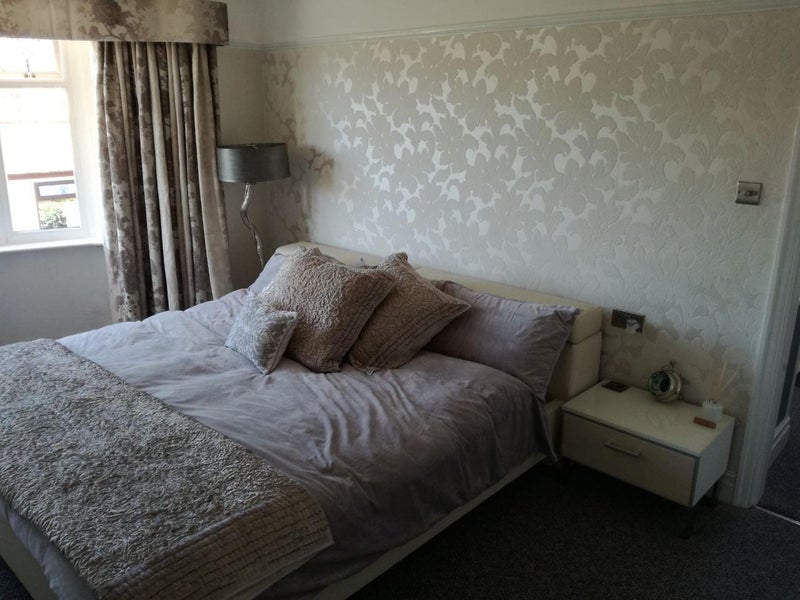 Spacious Family Home, Mossley Hill - student accommodation in Mossley Hill - img_1