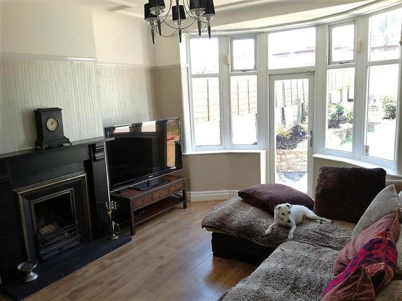 Spacious Family Home, Mossley Hill - student accommodation in Mossley Hill - img_2