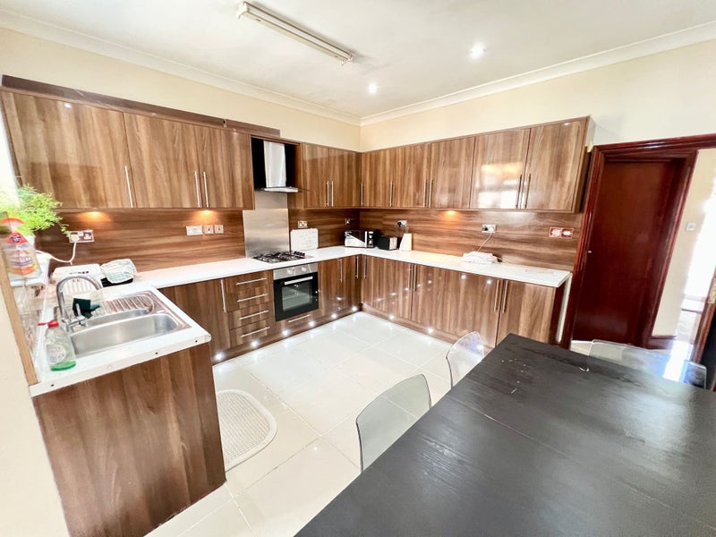 Spacious Modern Double Rooms in Leytonstone - student accommodation in Leytonstone - img_4