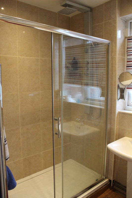 Spacious Room - Free Parking - Walk to Hospital - student accommodation in Southampton - img_2