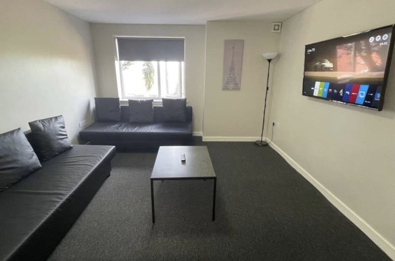 Spacious Room in Modern 2-Bedroom Apartment - student accommodation in Liverpool - img_5