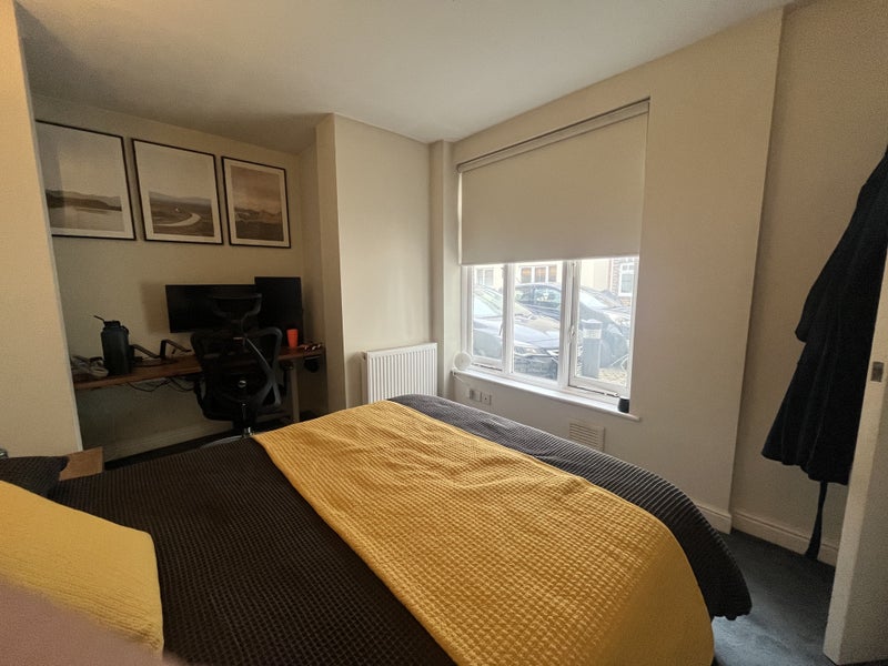 Spacious room w/ own bathroom in Upper Holloway - student accommodation in Upper Holloway - img_2