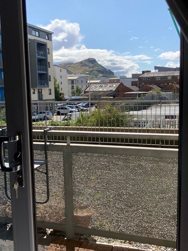 Spacious Room with Private Toilet and Great Views - student accommodation in Edinburgh - img_6