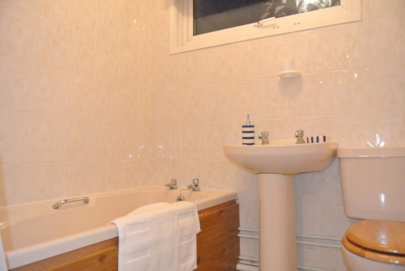 Spacious rooms near Telford Town Centre - student accommodation in Telford - img_1