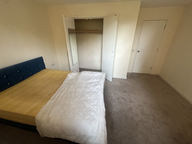 Spacious rooms to let - student accommodation in Milton Keynes - img_5