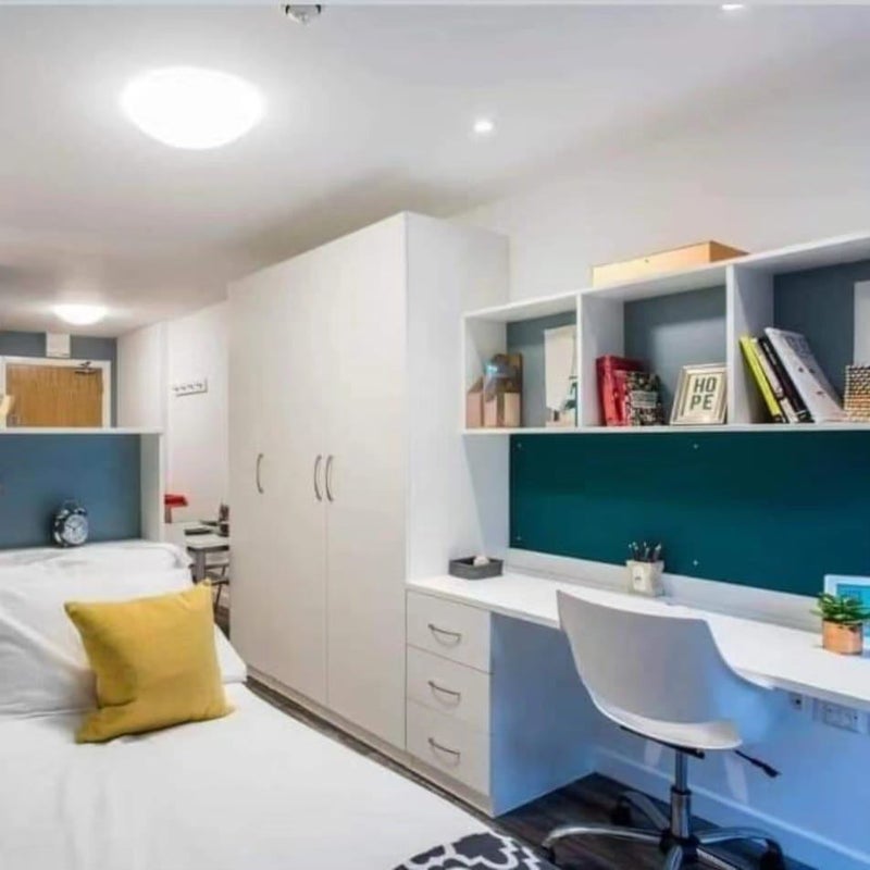Spacious Student Studio Room - student accommodation in Belfast - img_2