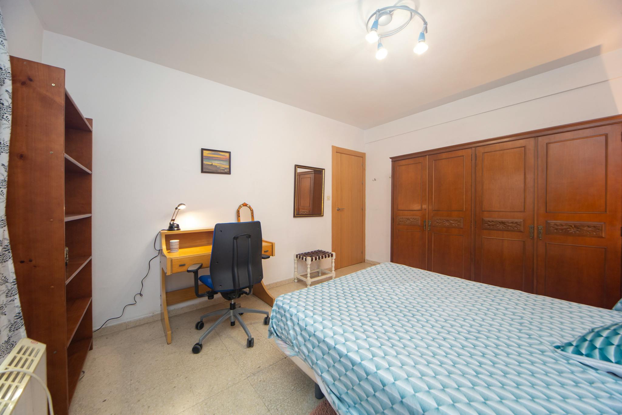 Inviting double bedroom near the New Cross Gate train station - student accommodation in London - img_3