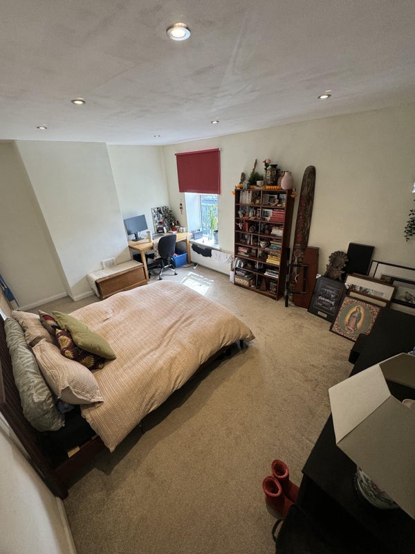 Spare Double room with Ensuite, in Crookes - student accommodation in Sheffield - img_1