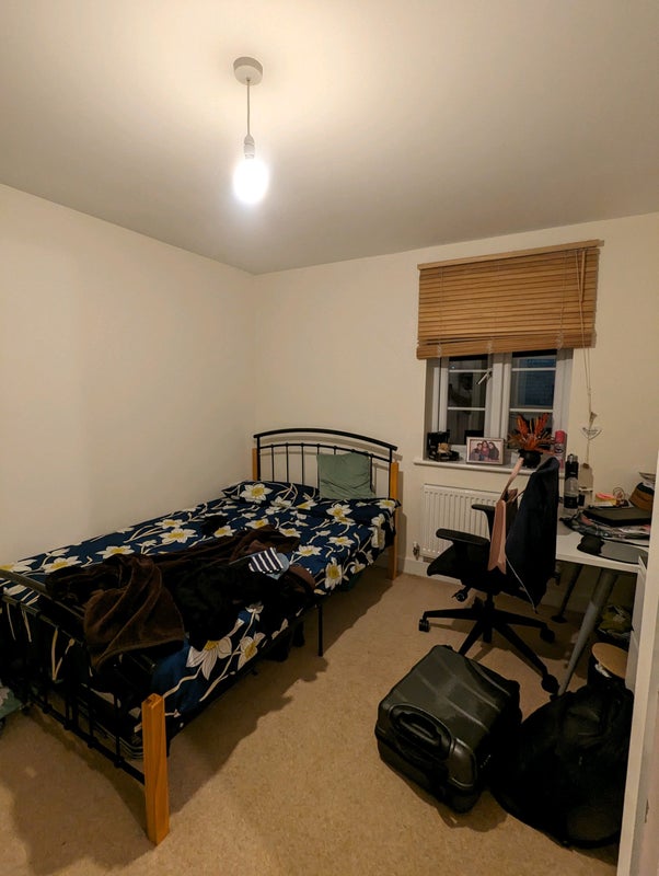 Spare room in Popley, Basingstoke - student accommodation in Basingstoke - img_1