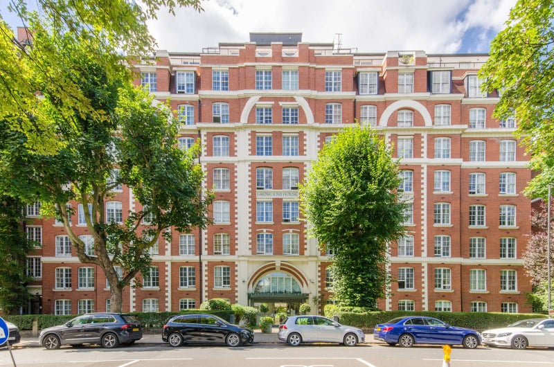 A Large 3 bedroom flat to rent with graden In NW8 student accommodation in St John's Wood - img_7