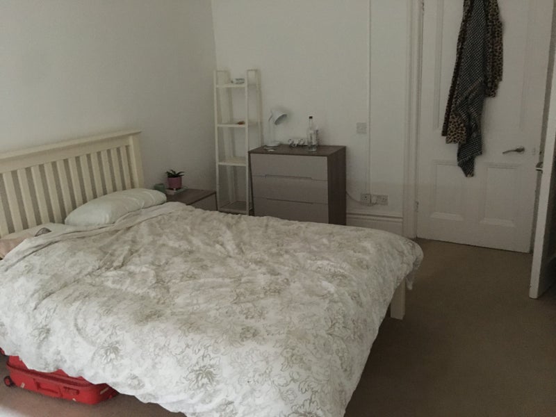 📌 St James Park - Large Double Bedroom - student accommodation in St James's Park - img_1