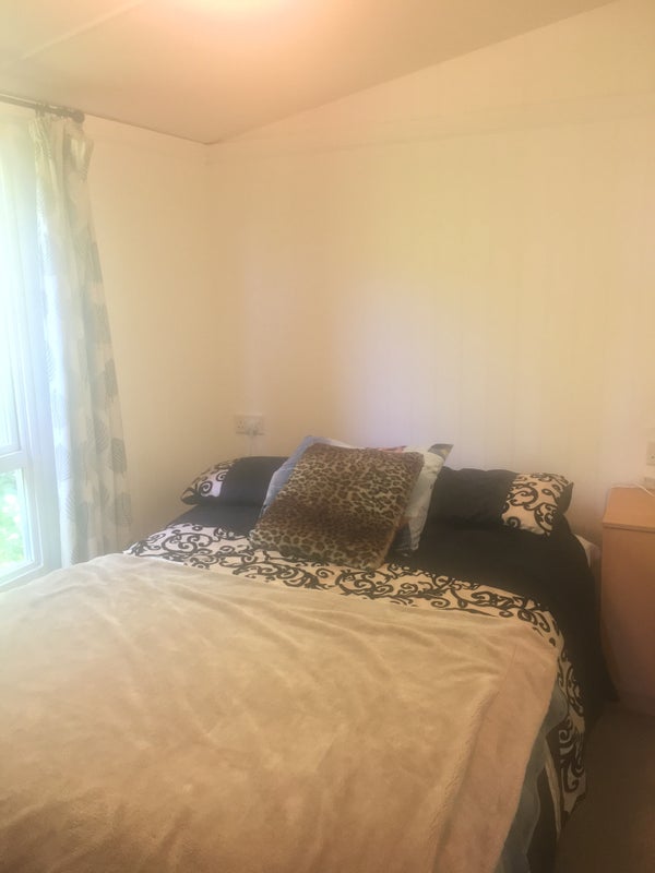 Static lodge suitable for vet student/s - student accommodation in Blagdon - img_8