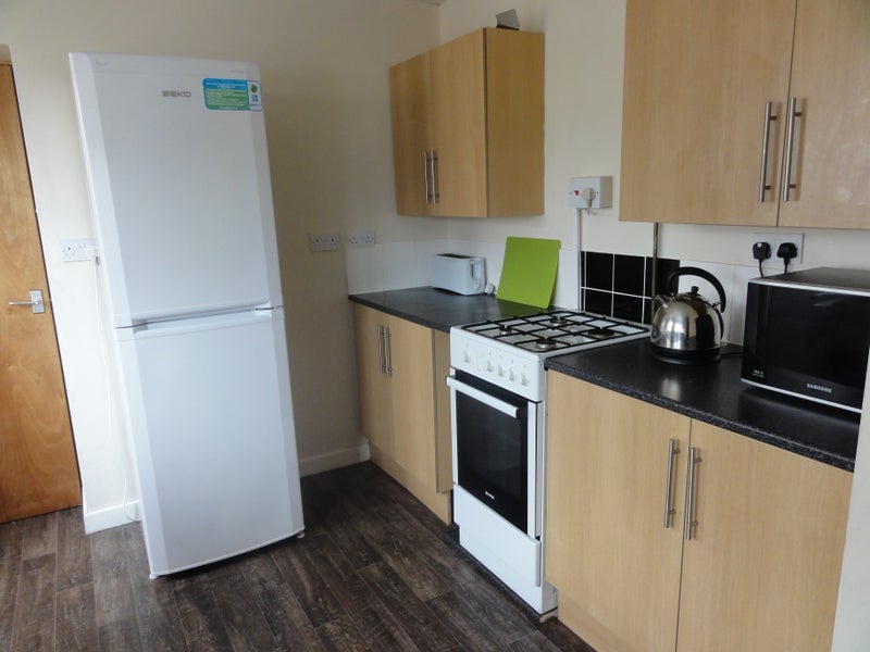 Student Hse. Double bedrooms Treforest USW (C) - student accommodation in Treforest - img_1