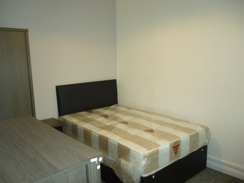 Student Let-4 Bedroom-Available 6Th July 2024 - student accommodation in Northampton - img_8