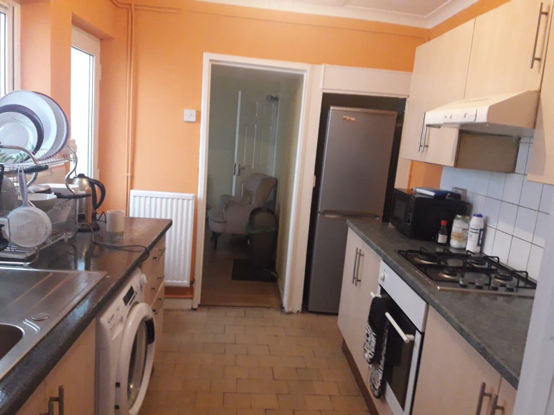 Newly Renovated Double Room Near Singleton Campus! student accommodation in Swansea - img_6