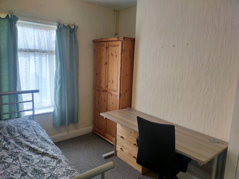 Newly Renovated Double Room Near Singleton Campus! student accommodation in Swansea - img_8