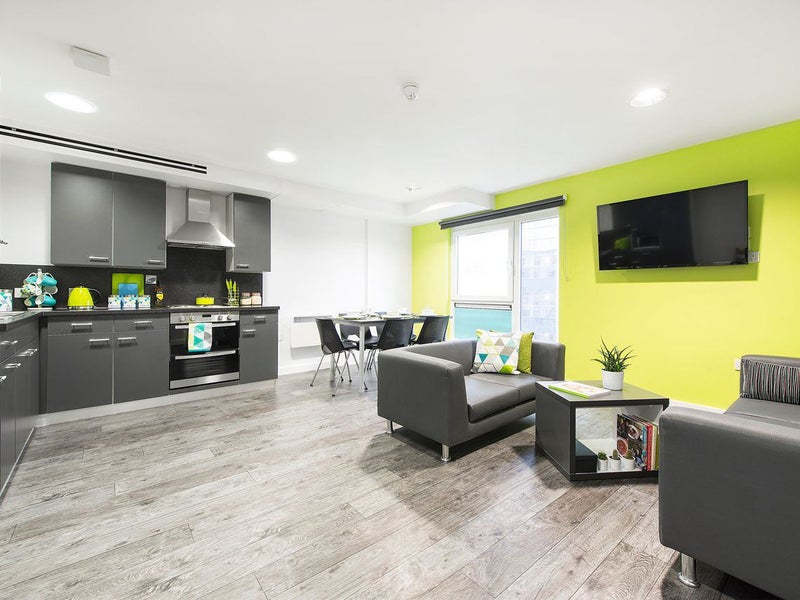 Students, Crescent Place, Standard En-suite Plus - student accommodation in Southampton