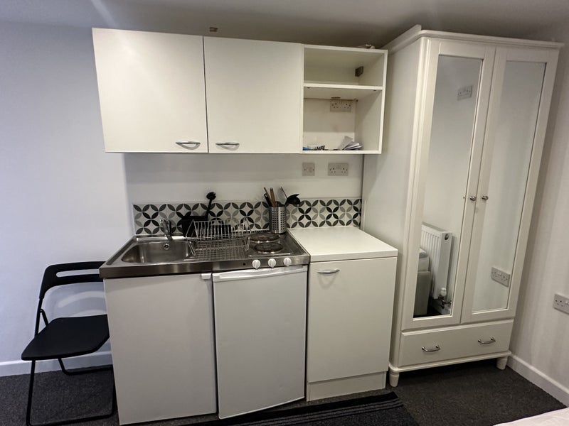 Studio Flat/Kitchen/En-Suite Eastville *Read* - student accommodation in Eastville - img_6