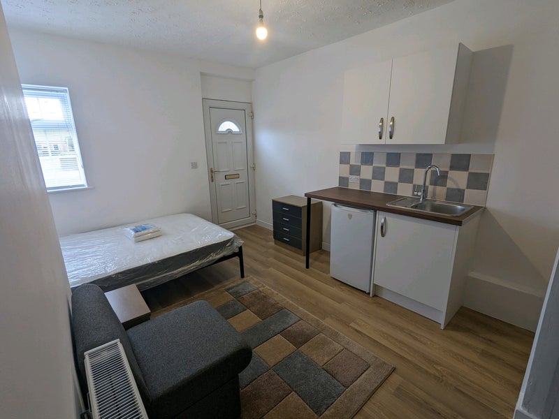 Studio with en-suite and kitchenette - student accommodation in Ashington - img_2