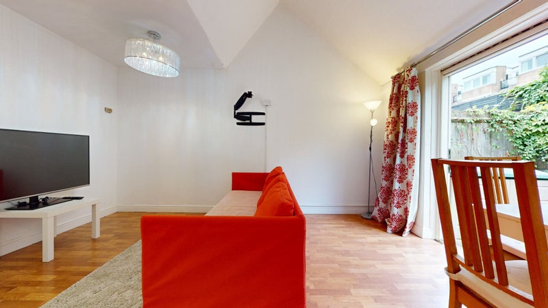 Stuning 2 Bed Maisonette In Caledonian Road - student accommodation in Caledonian Road - img_5
