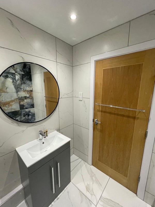 Stunning 3 bed north of river - student accommodation in London EC4 - img_4