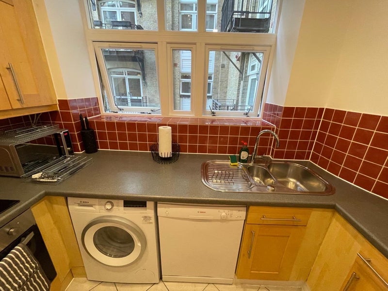 Stunning 3 bed north of river - student accommodation in London EC4 - img_5
