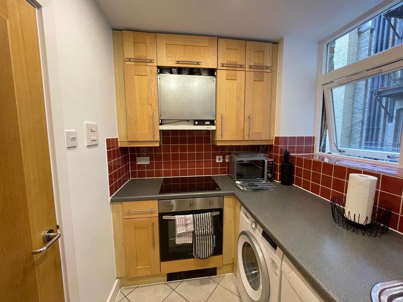 Stunning 3 bed north of river - student accommodation in London EC4 - img_6