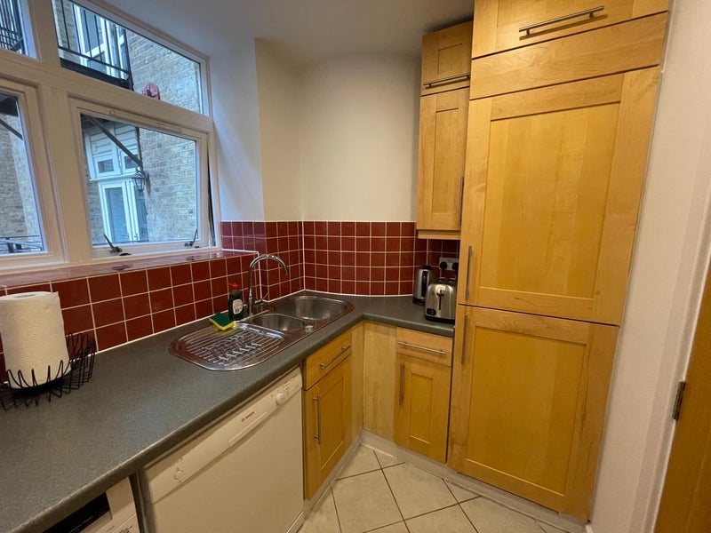 Stunning 3 bed north of river - student accommodation in London EC4 - img_8