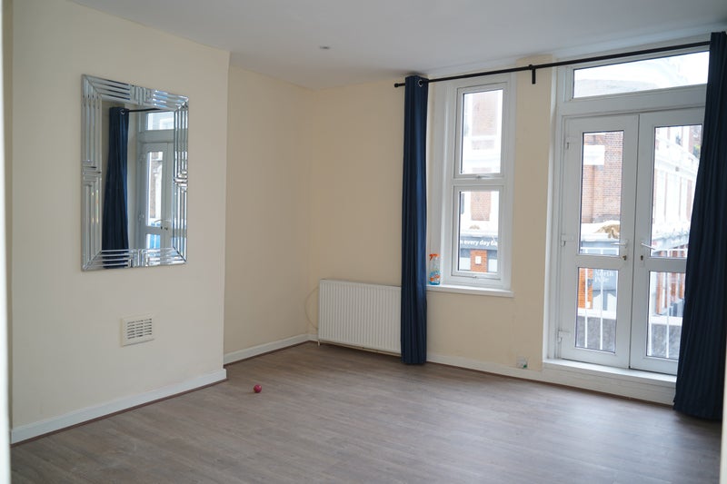 Stunning 3 Bedroom Apartment in North Kensington - student accommodation in London W10 - img_7