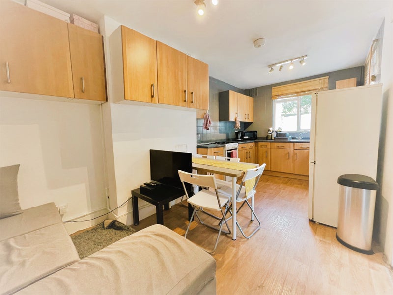 Stunning 5Bed2Bath Copleston Rd East Dulwich - student accommodation in London SE15 - img_7