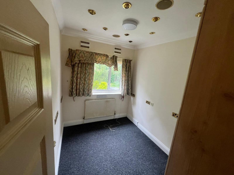  Stunning 6-Bedroom House to Share  in Hendon  - student accommodation in Hendon Central - img_3
