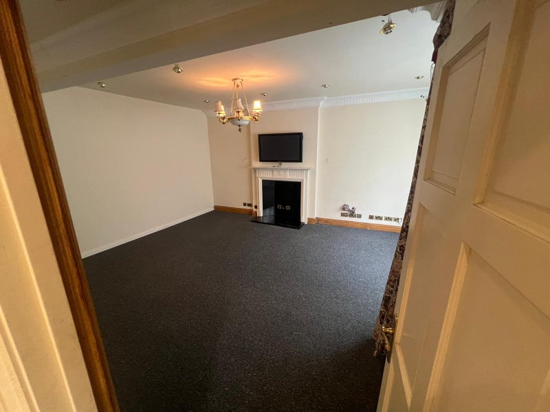  Stunning 6-Bedroom House to Share  in Hendon  - student accommodation in Hendon Central - img_6