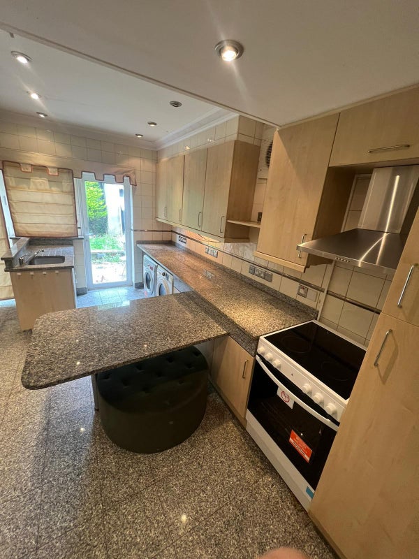  Stunning 6-Bedroom House to Share  in Hendon  - student accommodation in Hendon Central - img_8